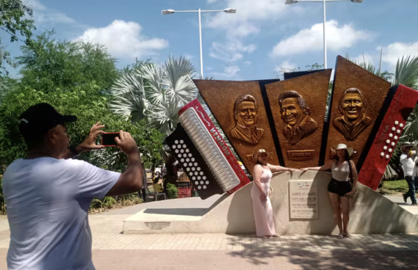 Dónde hospedarse en el Festival Vallenato 2026 y qué visitar